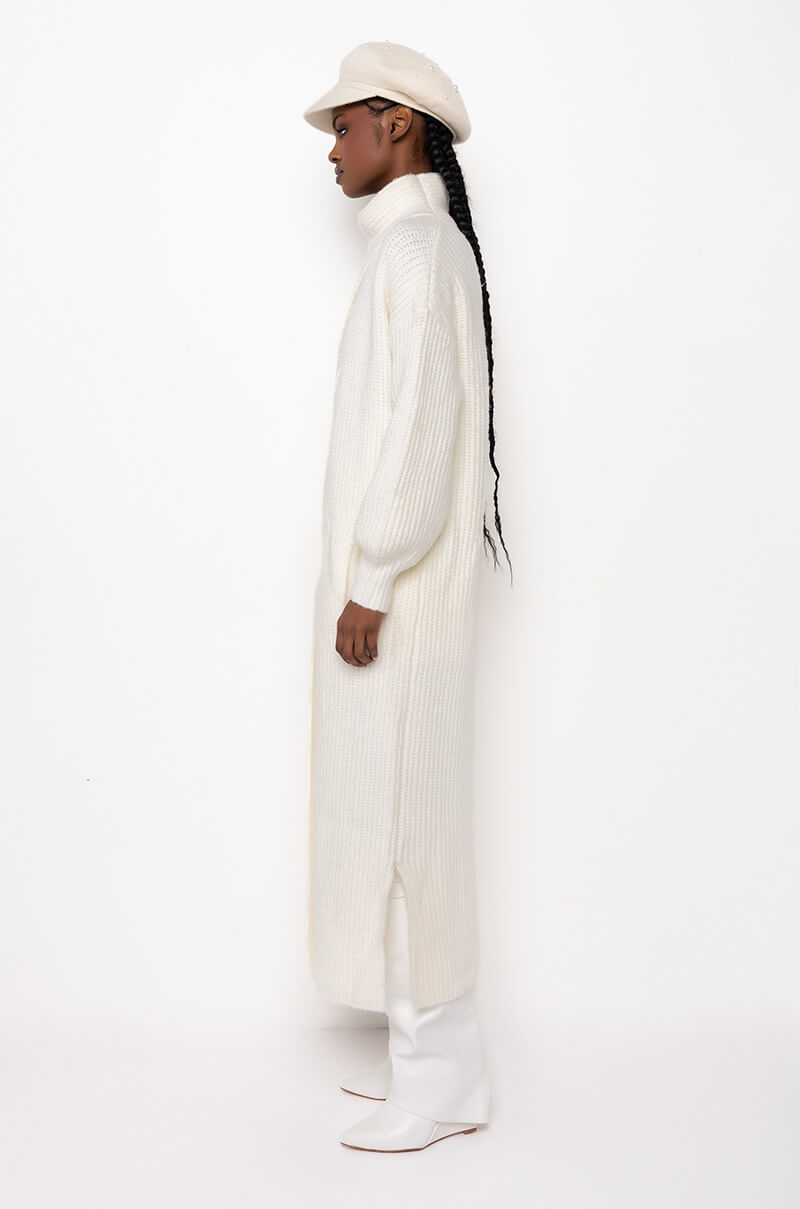 PHOEBE CHUNKY KNIT LONG SWEATER