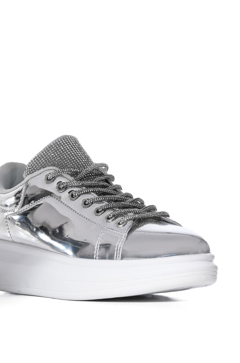 GLEAM TEAM METALLIC SNEAKER IN SILVER