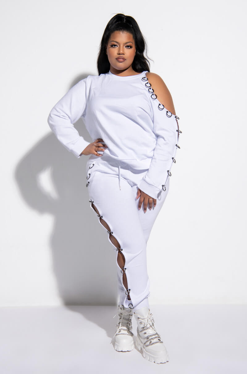 HALO COLD SHOULDER RING DETAIL CREW NECK SWEATSHIRT