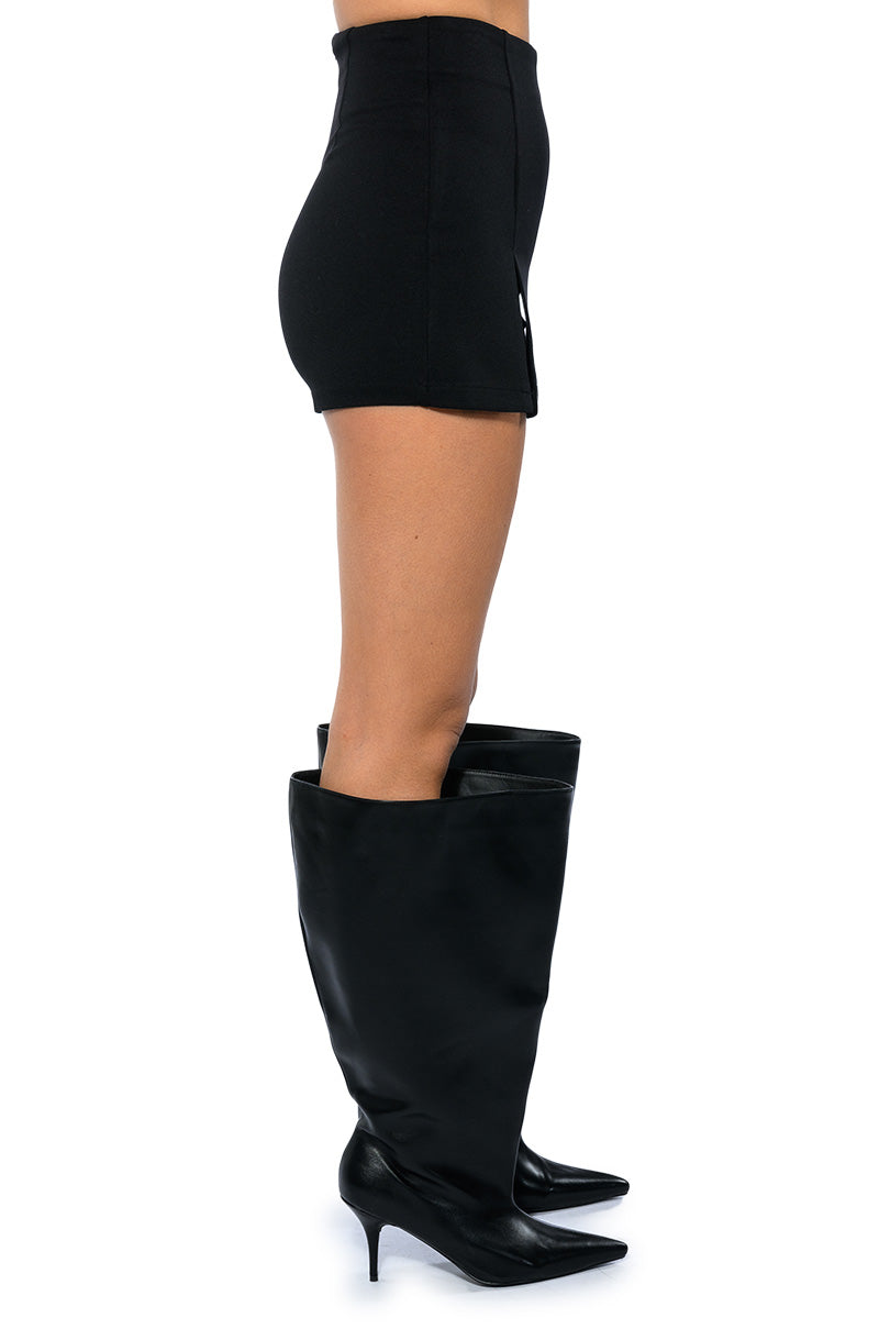 HE SAID SHE SAID SLIT DETAIL MINI SKORT
