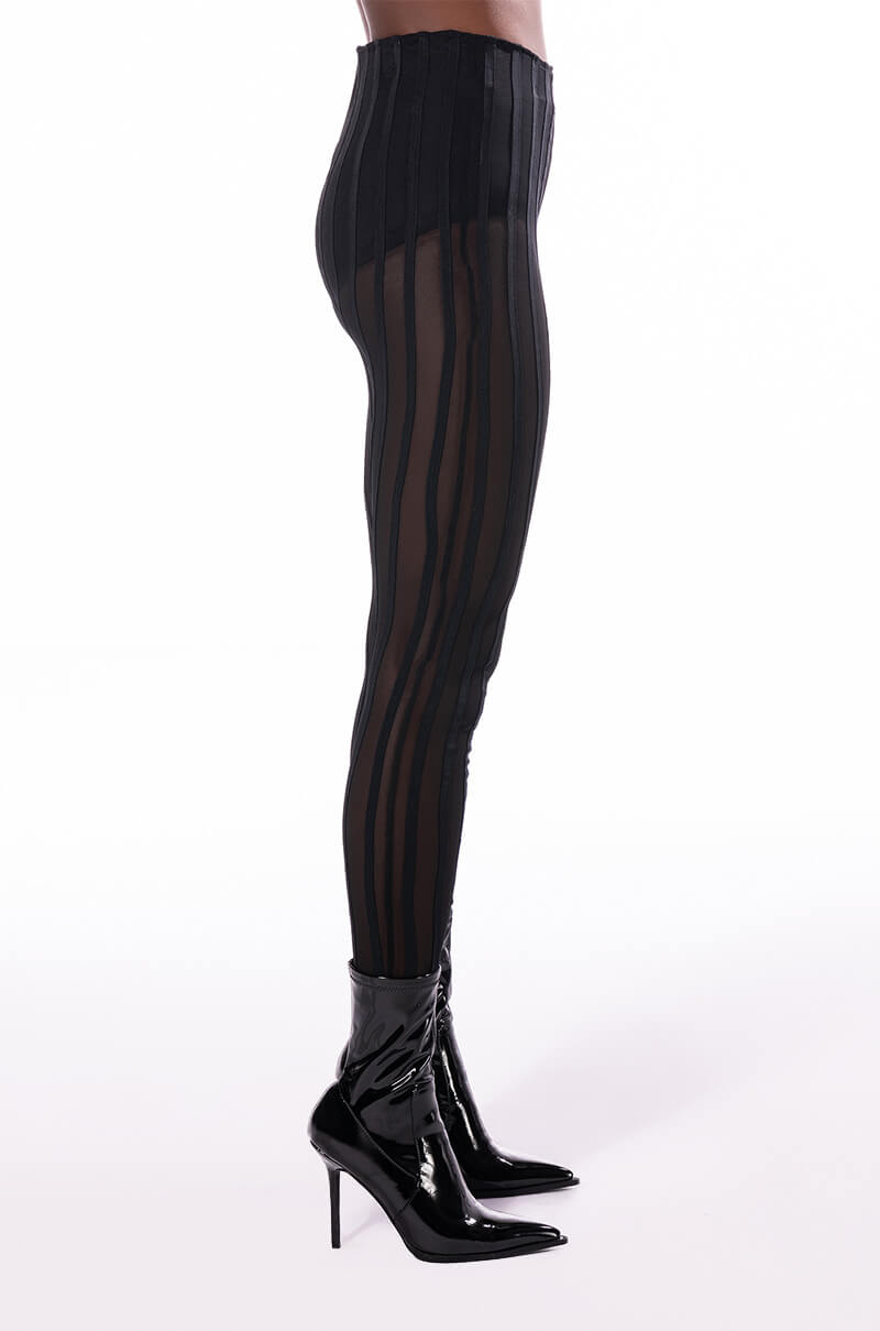 HEAR ME SAY MESH STRIPED LEGGING