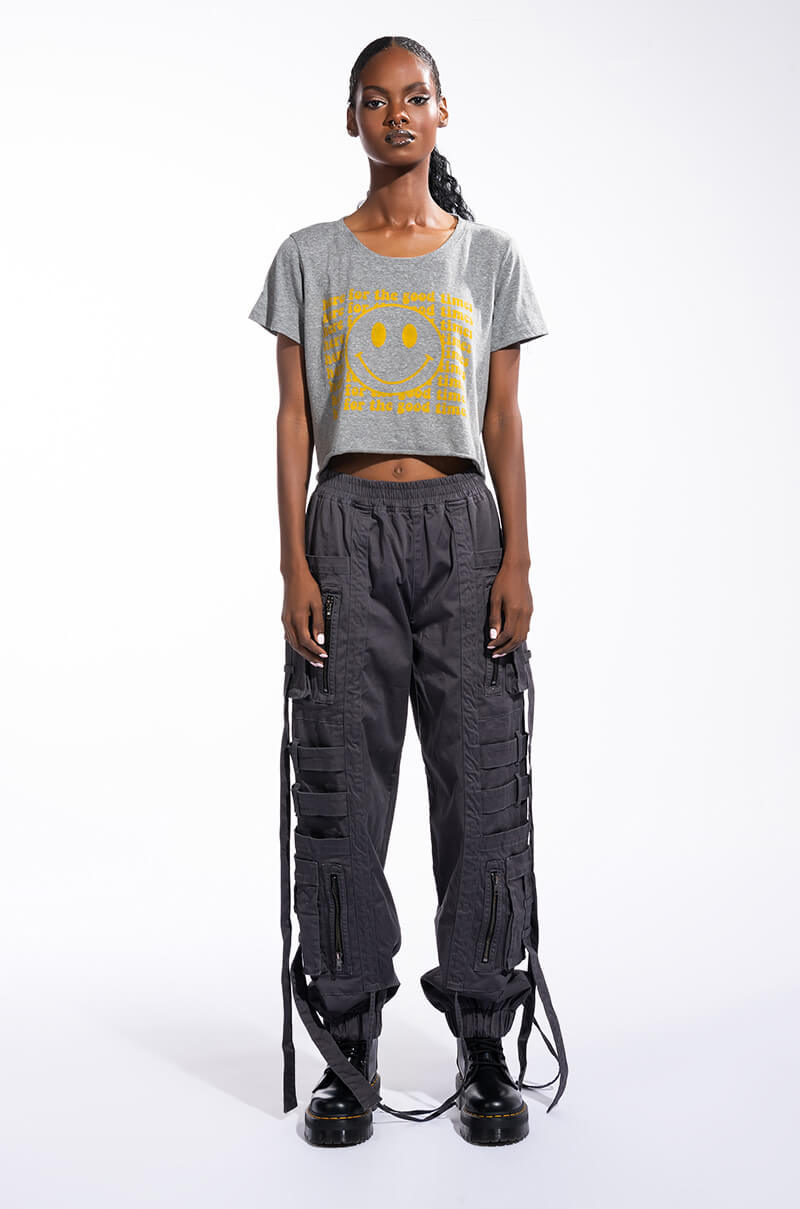 HERE FOR THE GOOD TIMES CROPPED CREW NECK TSHIRT