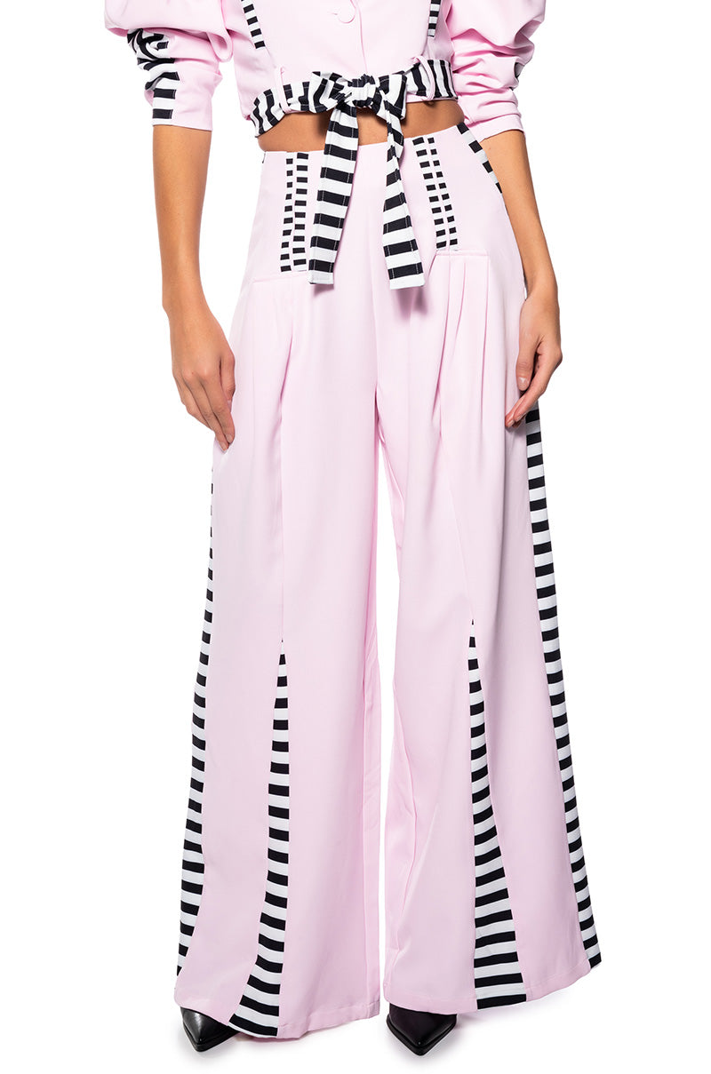 HOT GIRL STRIPED STATEMENT TROUSER