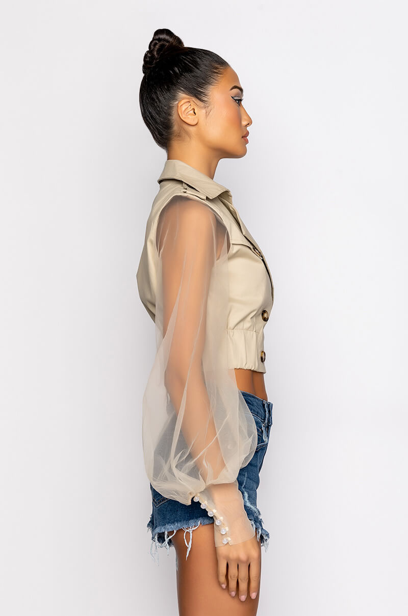 CROP TRENCH WITH TULLE ARMS