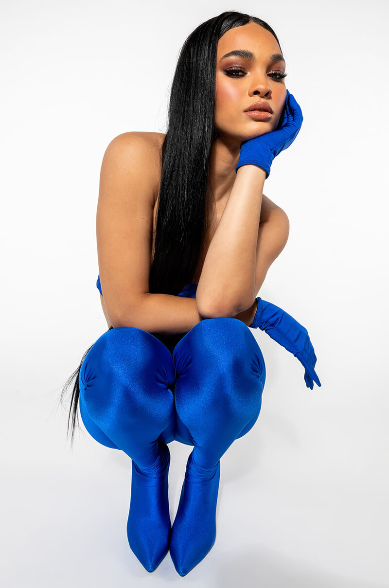 KAT TUBE TOP WITH FITTED GLOVES