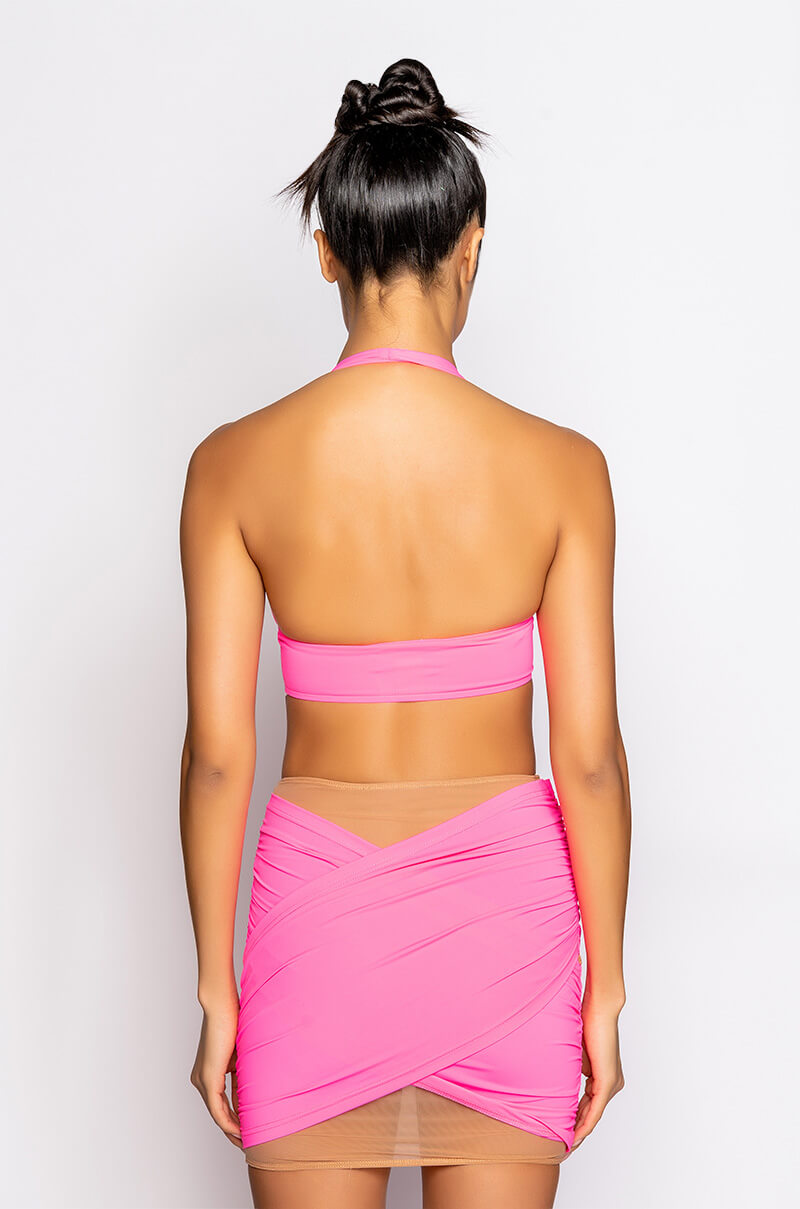 IN MY OWN LANE HALTER CROP TOP