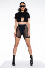 JEUNE POCKET DETAIL CUTOUT CROP TEE