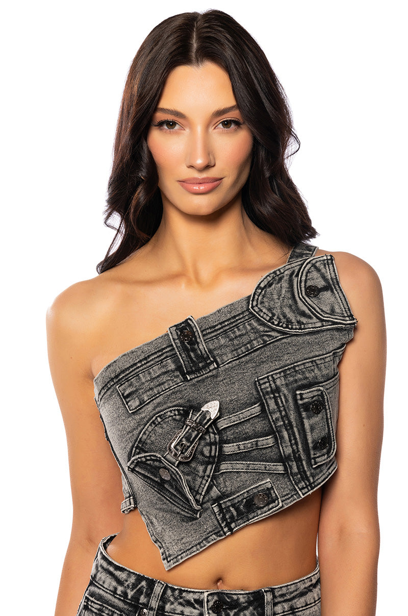 KENLY BUCKLE DETAIL DENIM CROP TOP