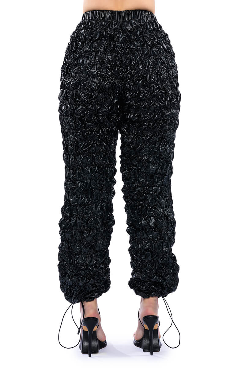 LOSE CONTROL TEXTURED PANTS