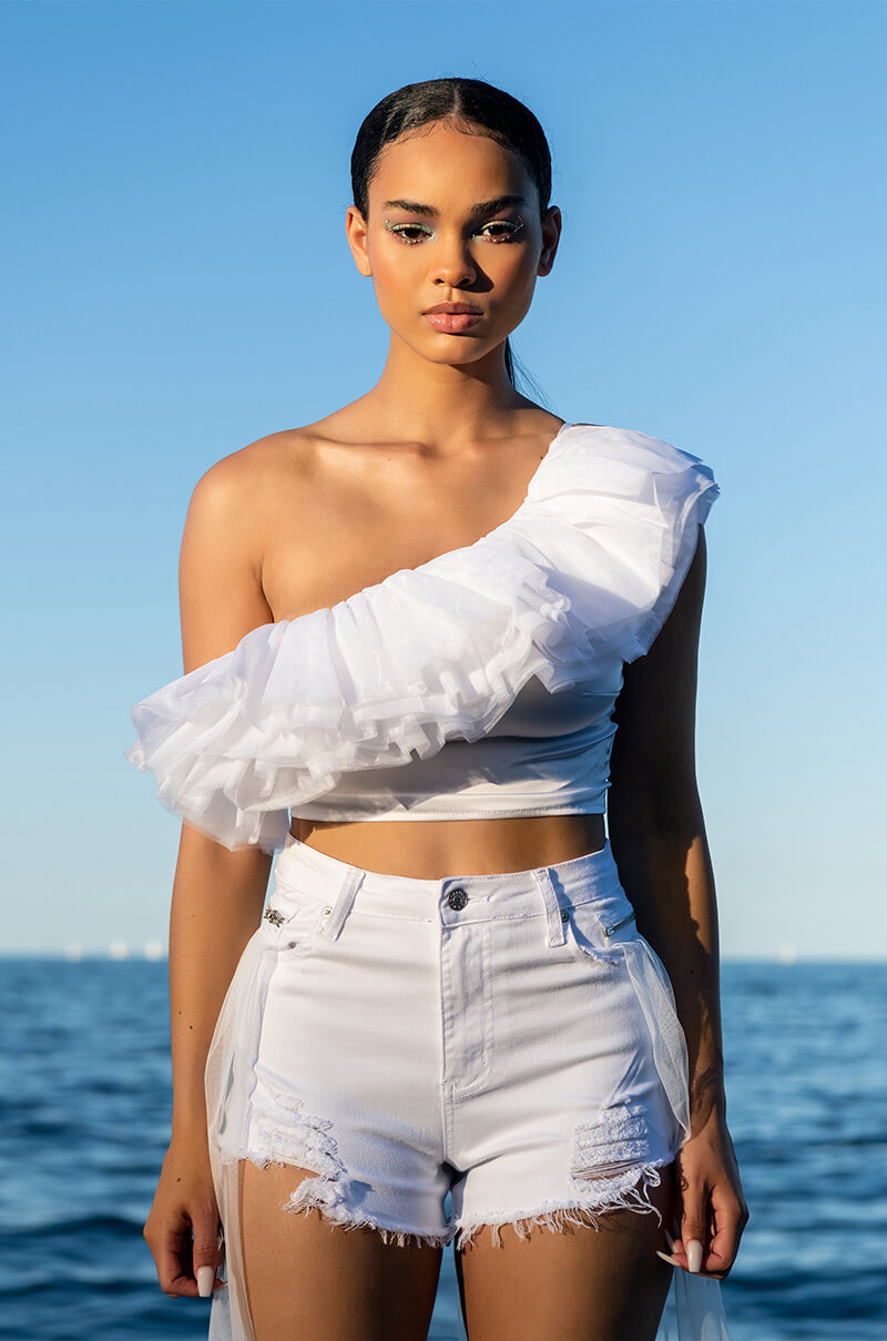 LILA ONE SHOULDER RUFFLED CROP TOP