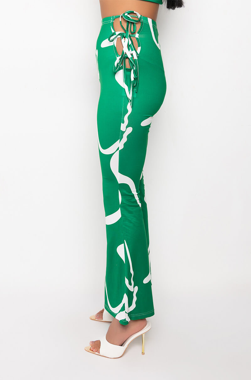 LOVELY TIE DETAIL FLARED LEGGING