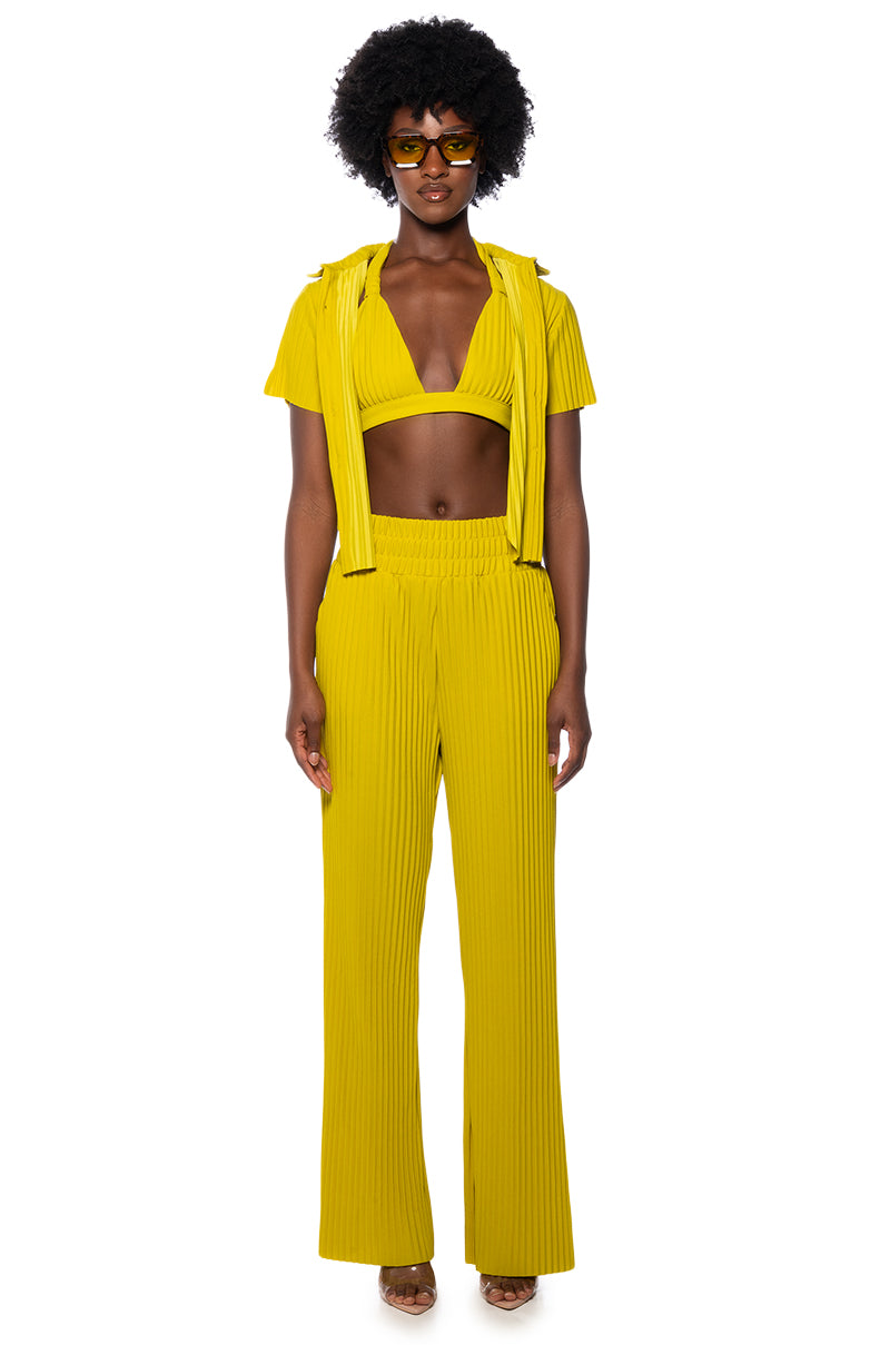 LUCY SHORT SLEEVE BUTTON DOWN