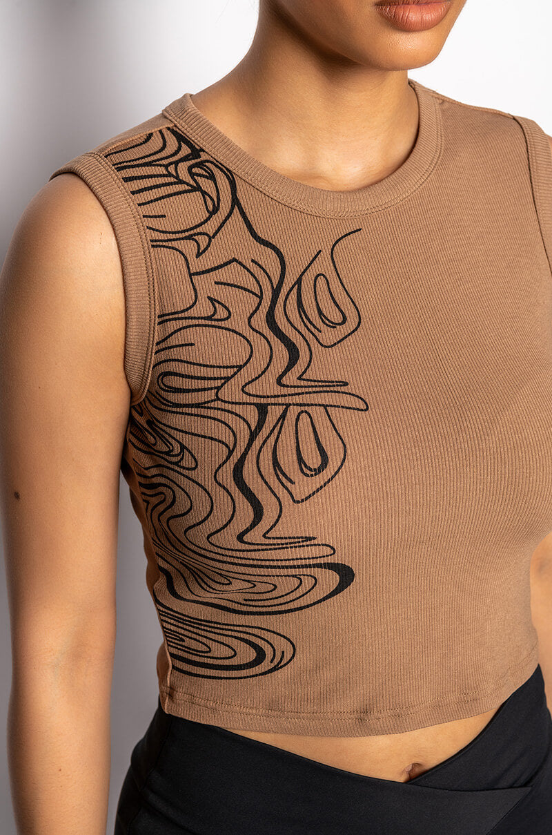 MANY MOODS CREW NECK GRAPHIC CROP TANK