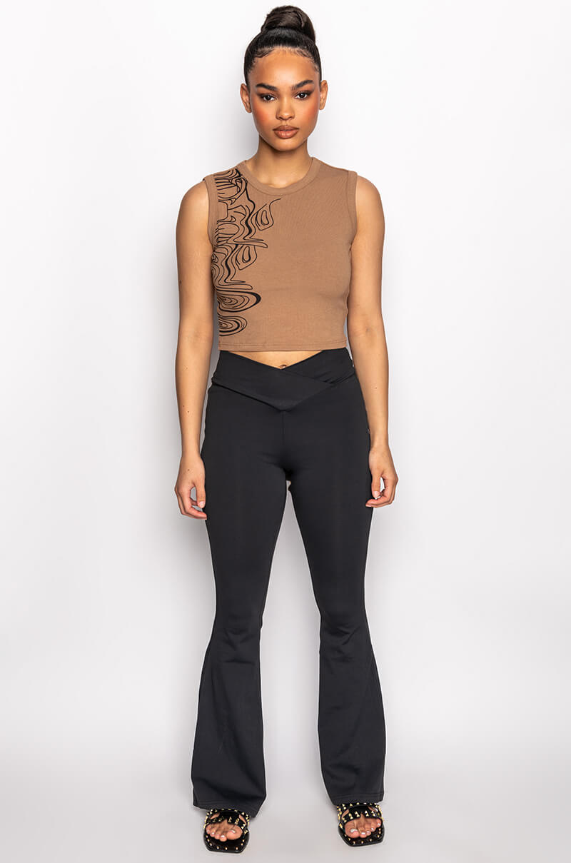 MANY MOODS CREW NECK GRAPHIC CROP TANK