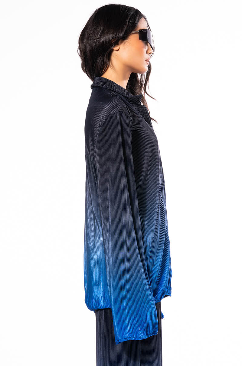 MIDNIGHT STUNNER OMBRE PLISSE BUTTON DOWN