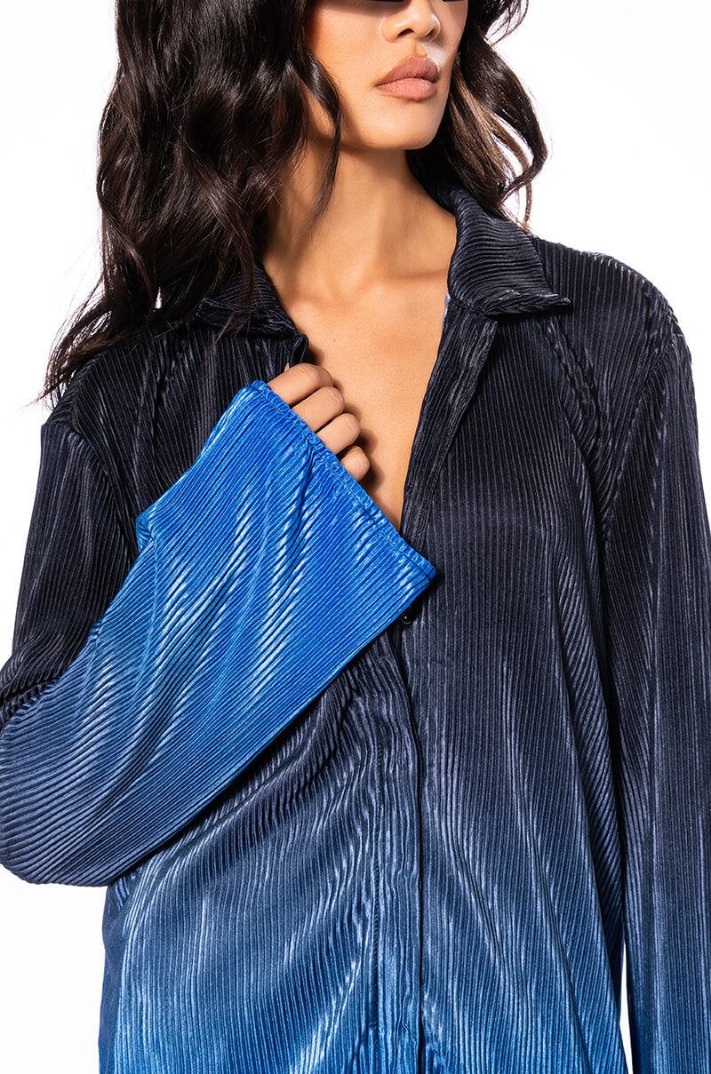 MIDNIGHT STUNNER OMBRE PLISSE BUTTON DOWN