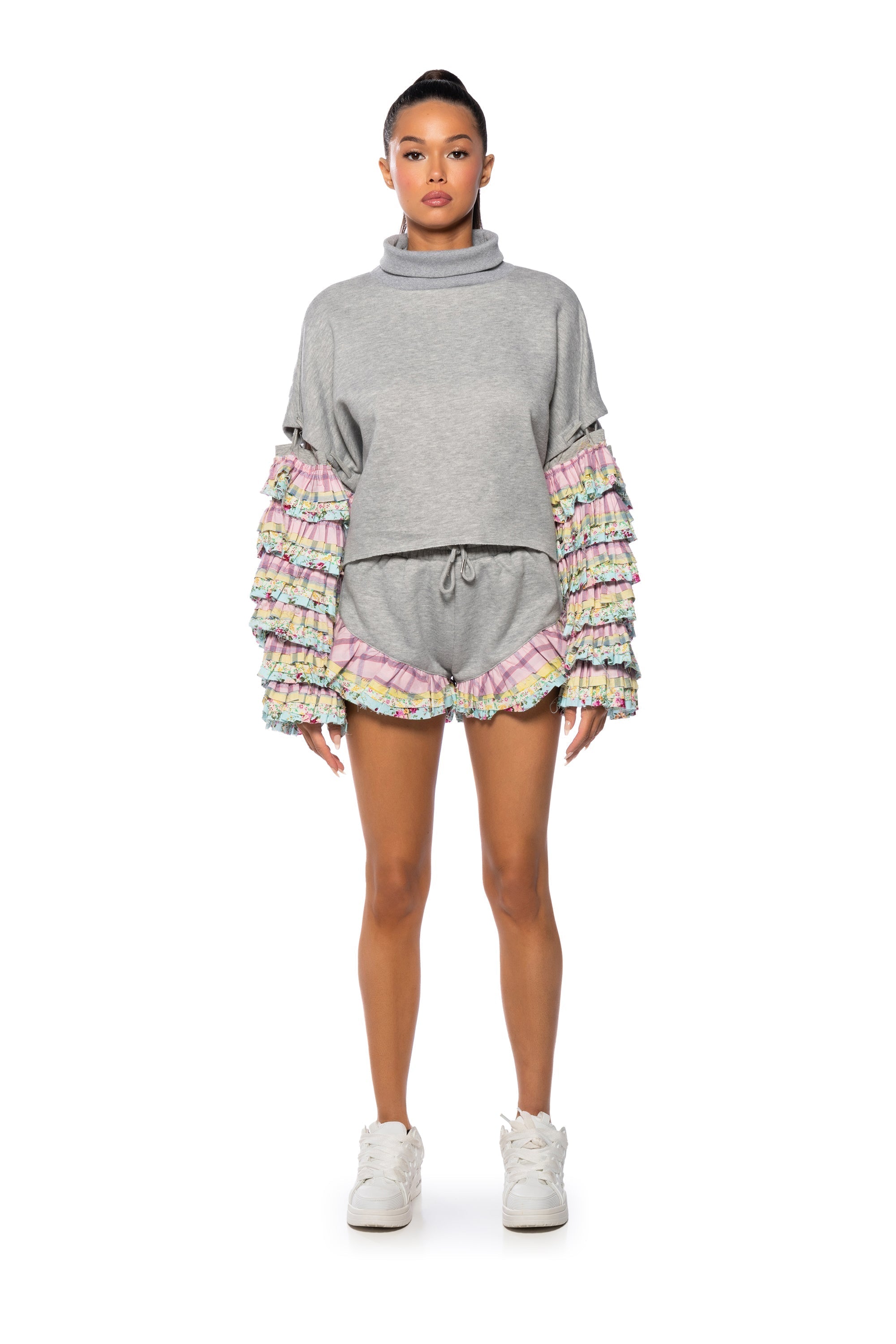 MODERN ESSENCE RUFFLE SLEEVE PULLOVER
