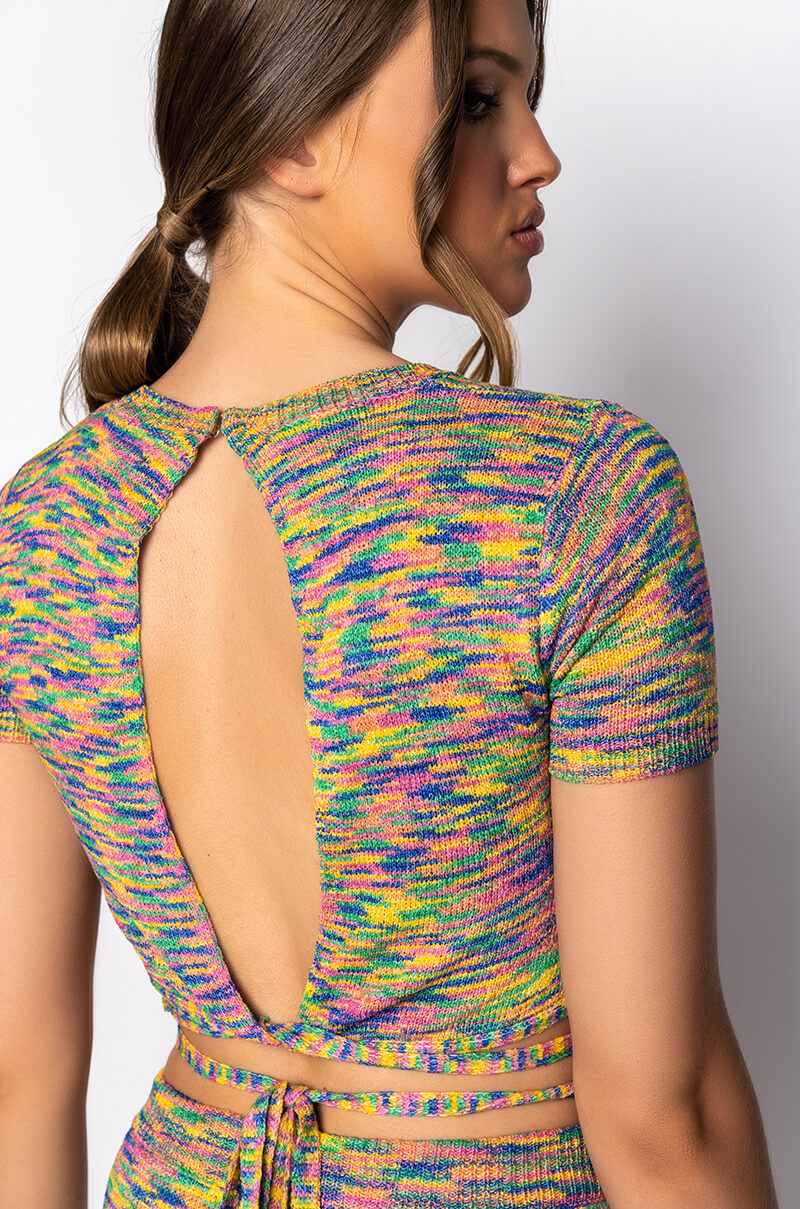 MONROE KEYHOLE BACK LIGHTWEIGHT WRAP KNIT TOP