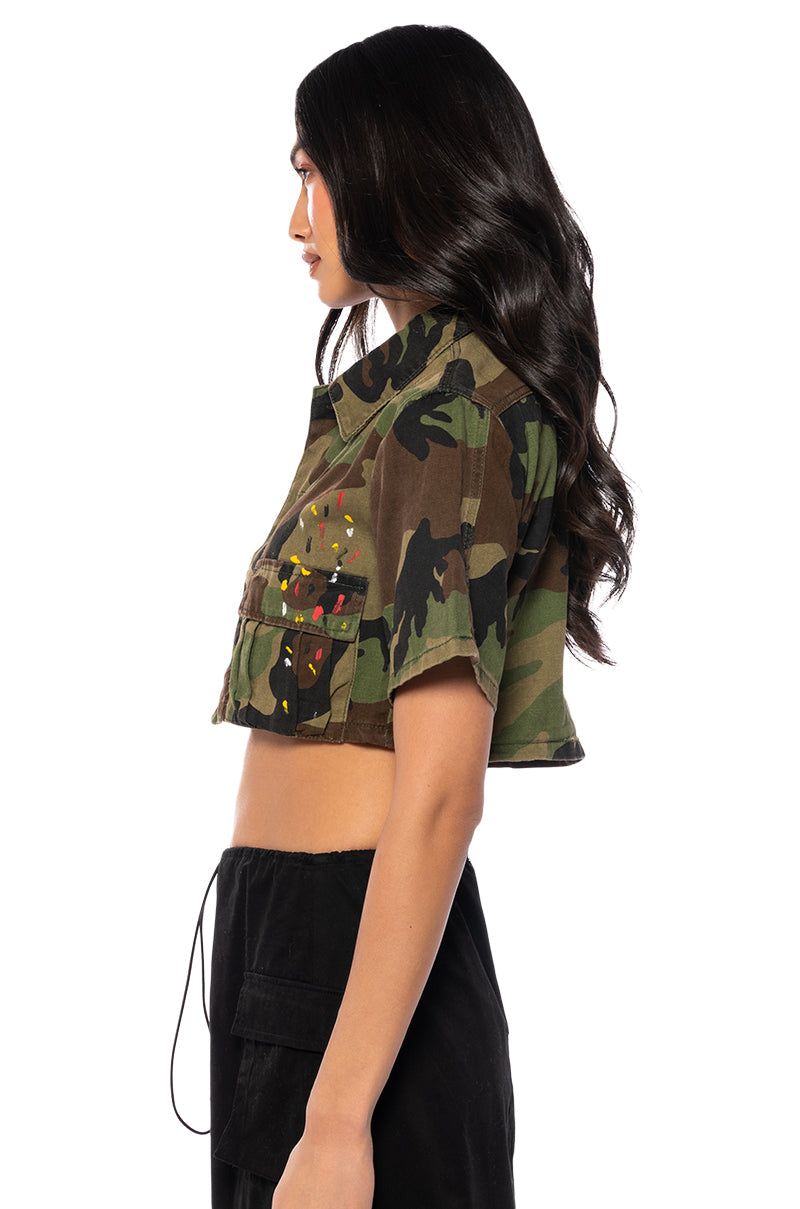MY WAY BUTTON DOWN CAMO CROP TOP