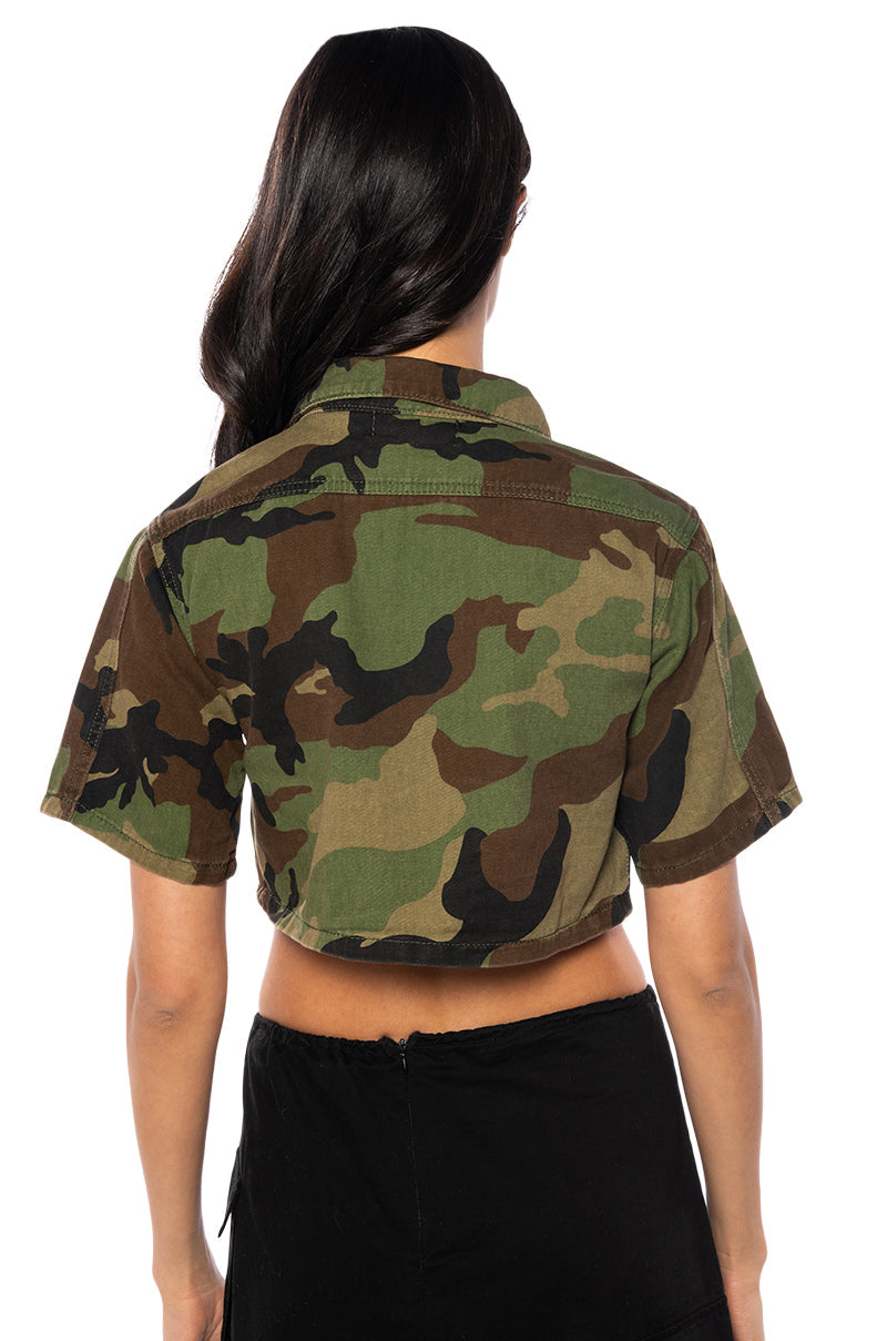 MY WAY BUTTON DOWN CAMO CROP TOP