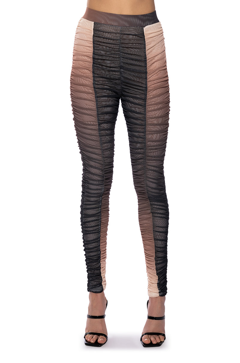 NATALIA RUCHED LEGGINGS