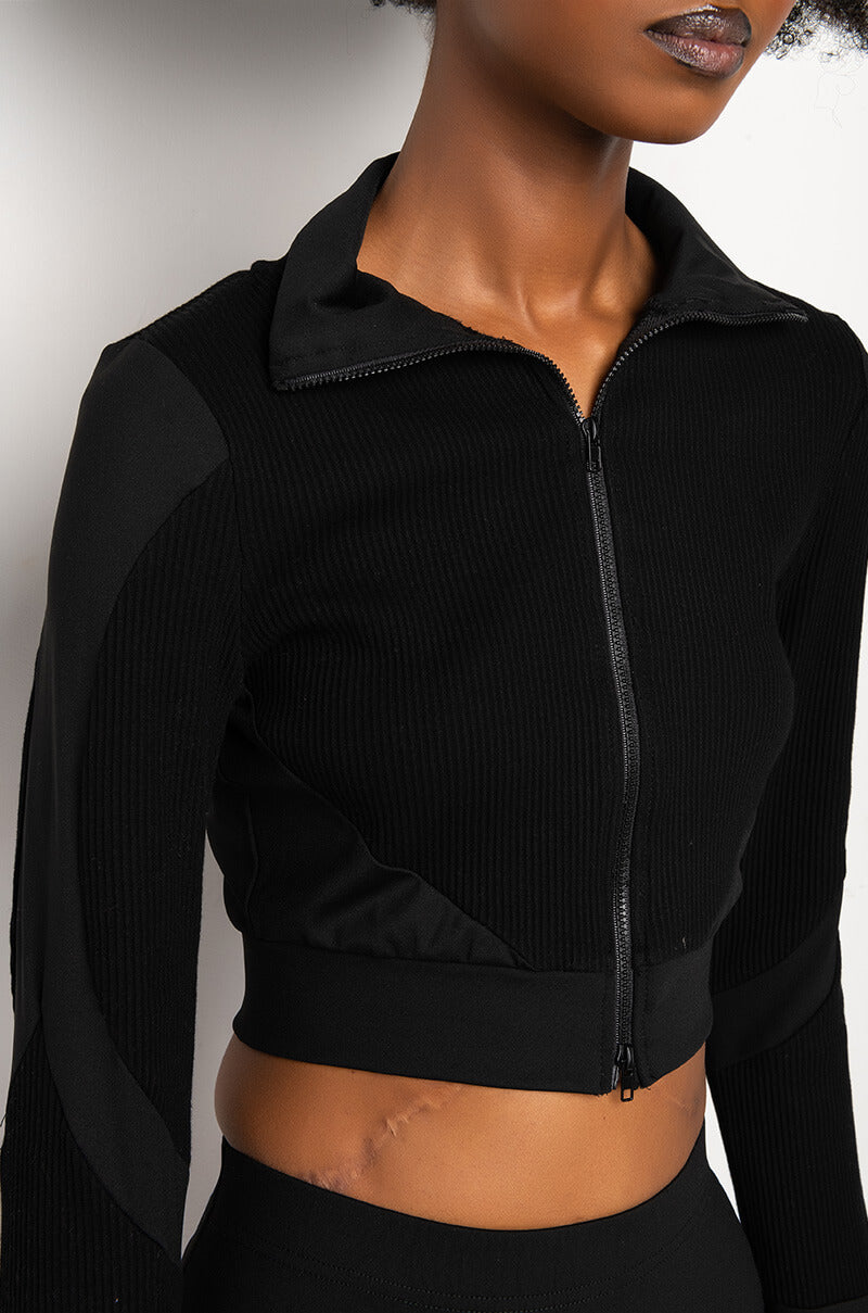 CHARIS RIBBED CROP ZIP TURTLENECK