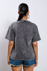 NEVER CROSS ME OVERSIZED GRAPHIC TEE
