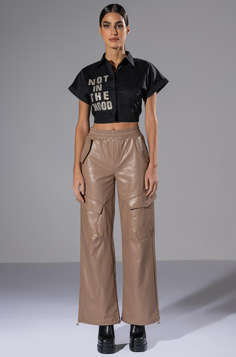 NOT IN THE MOOD CROPPED BUTTON DOWN BLOUSE