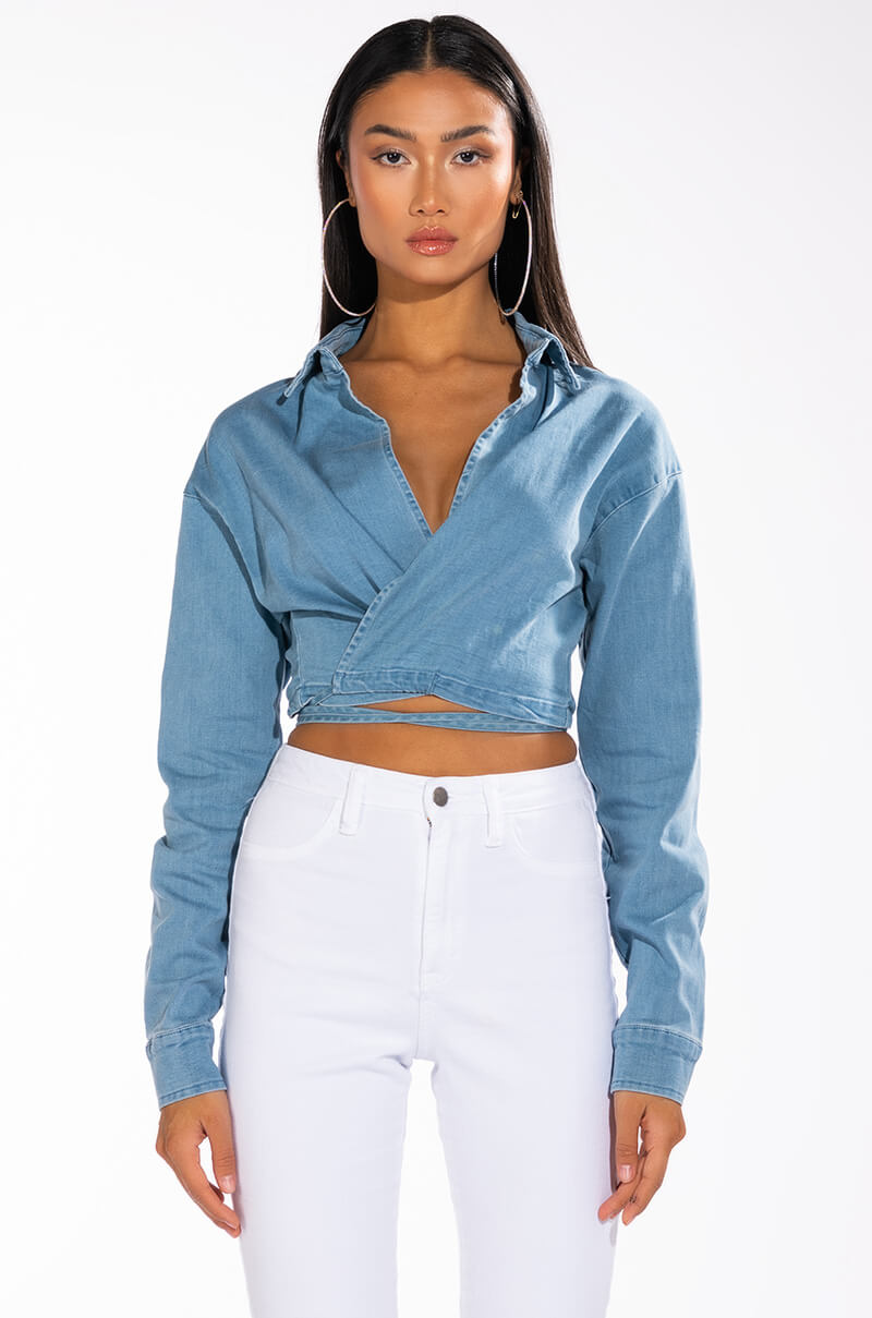 OFF DUTY CROPPED LONG SLEEVE CHAMBRAY BLOUSE