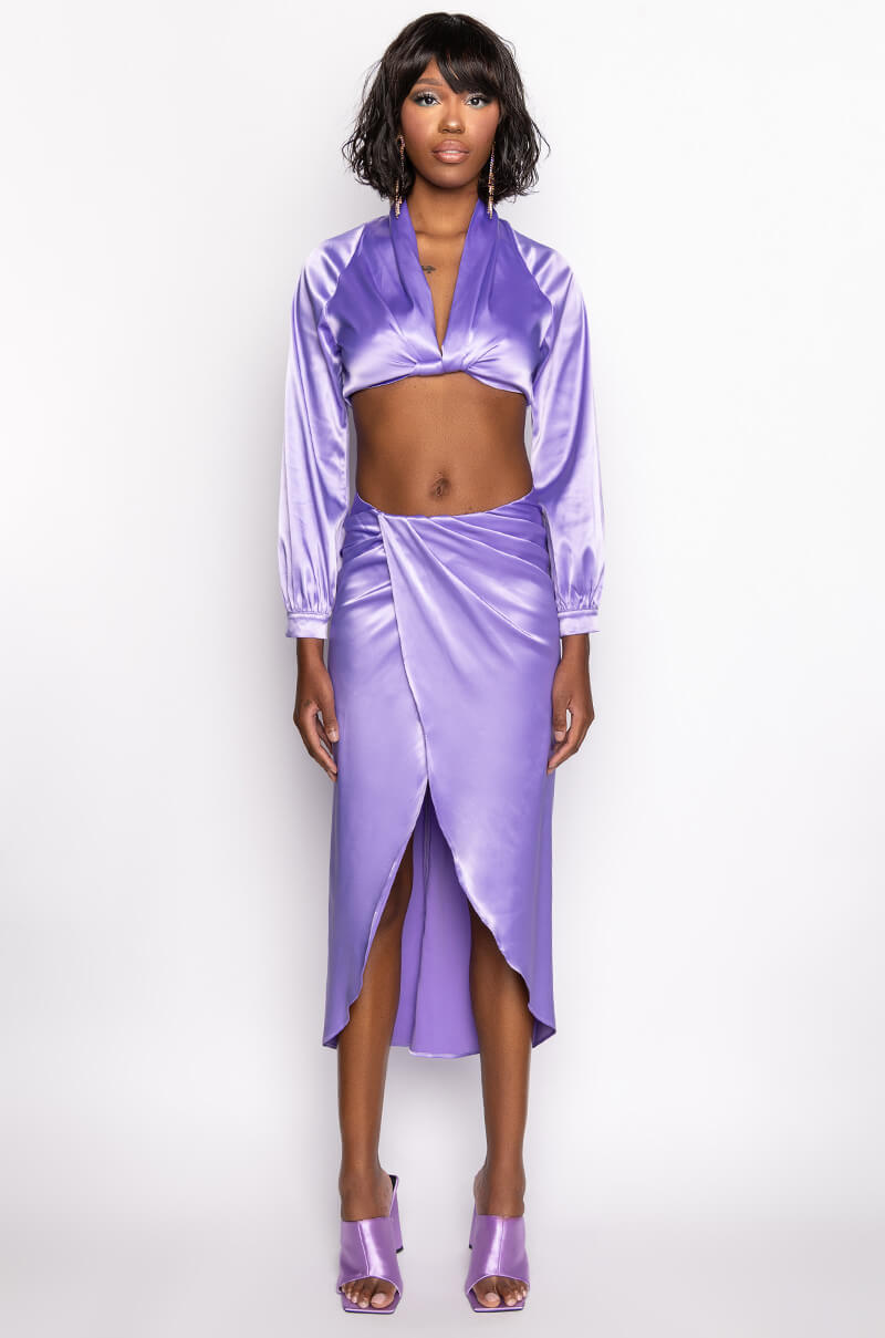 ON MY LEVEL TWIST FRONT SATIN CROP BLOUSE