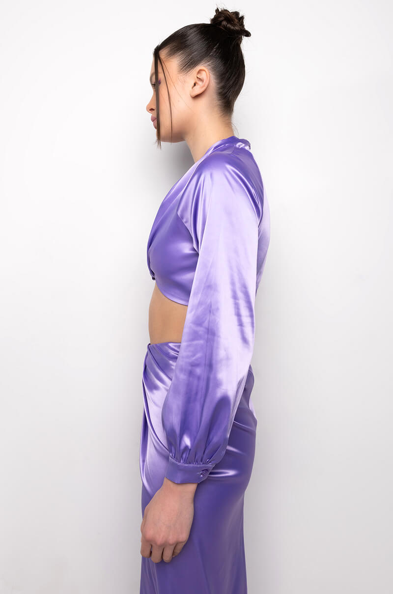ON MY LEVEL TWIST FRONT SATIN CROP BLOUSE