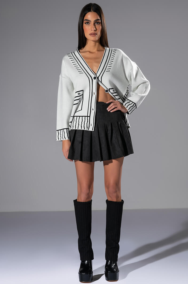 ON MY OWN PLEATED SKIRT