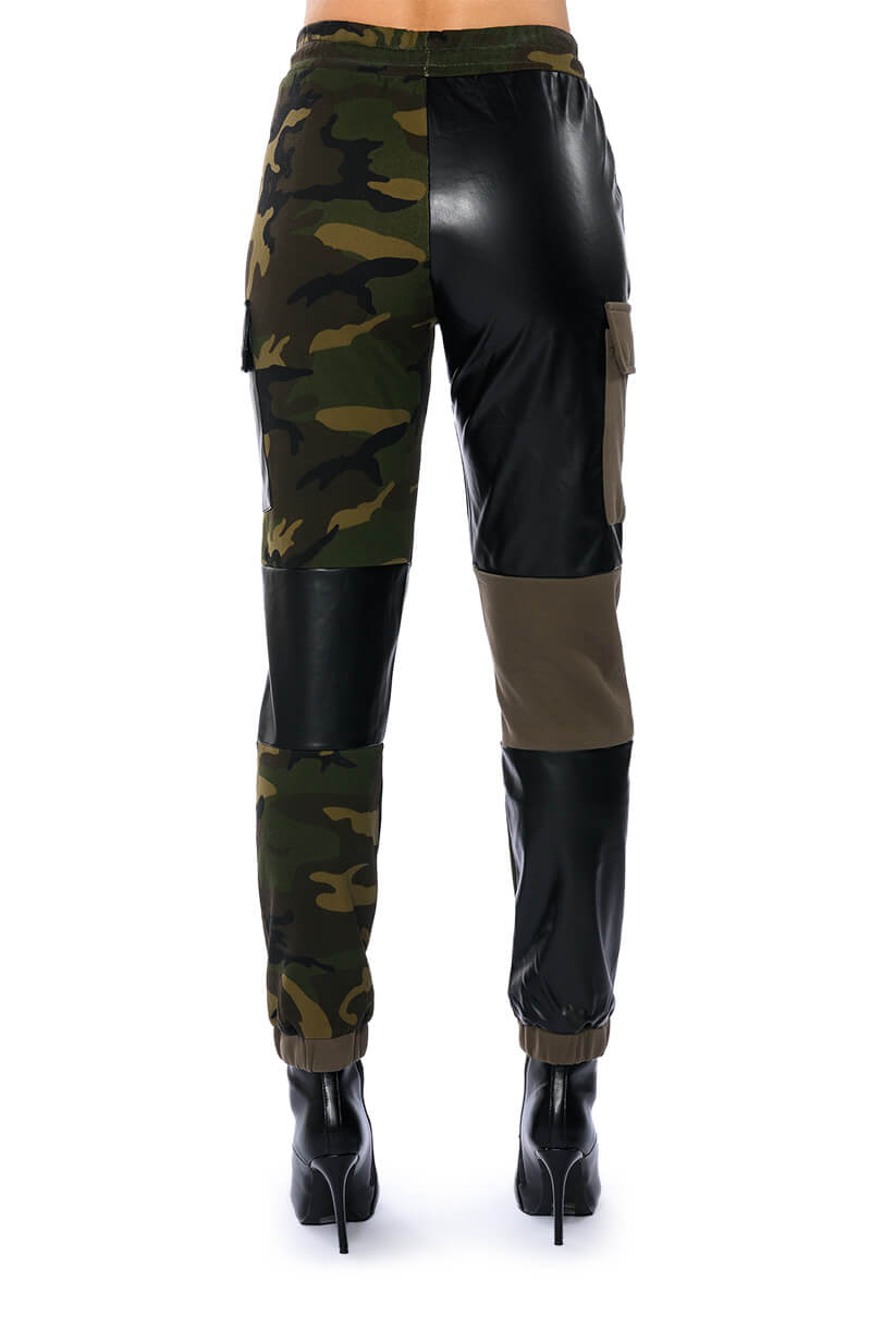 ONE AND ONLY COLORBLOCK JOGGER