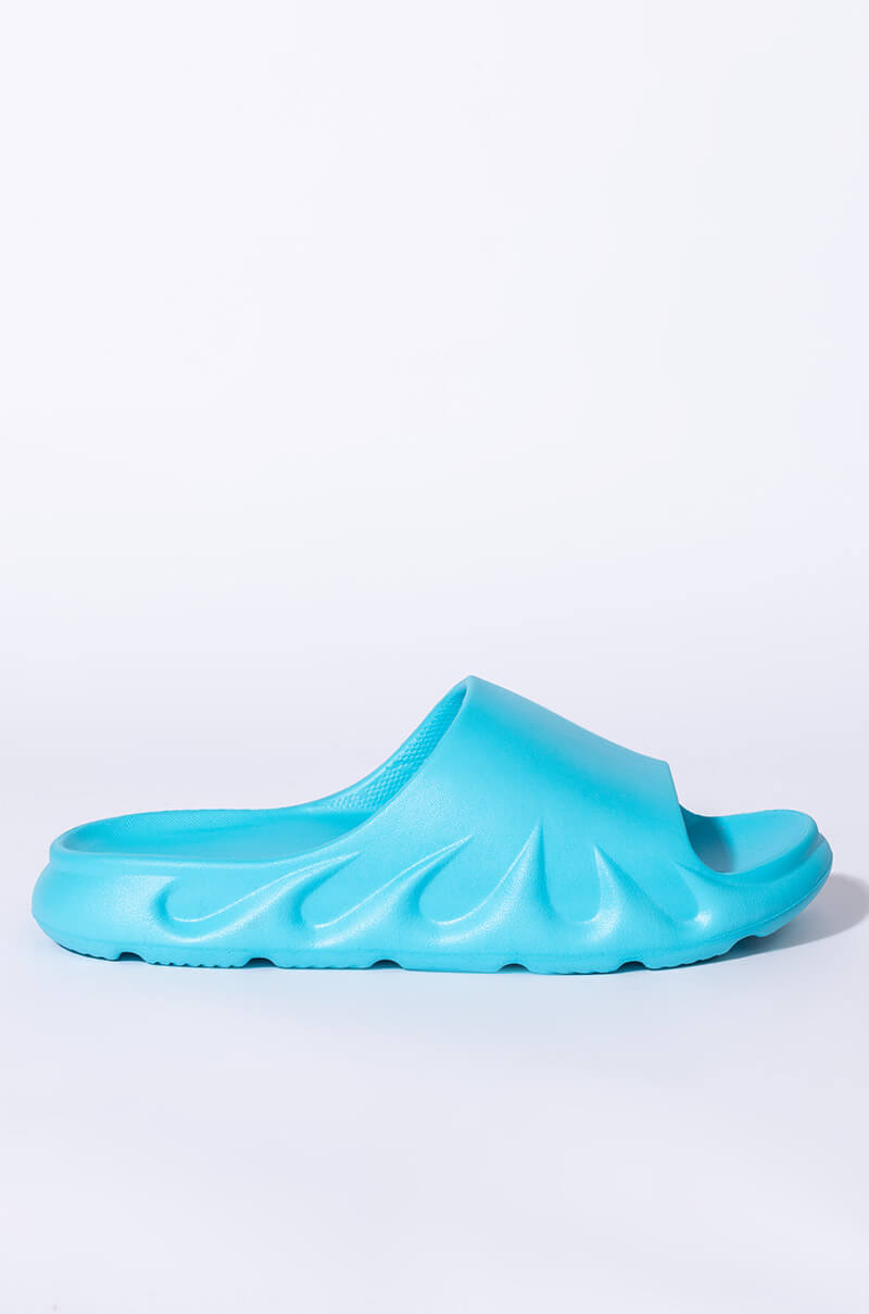 ONLY IN MY DREAMS FLAT SANDAL IN BLUE