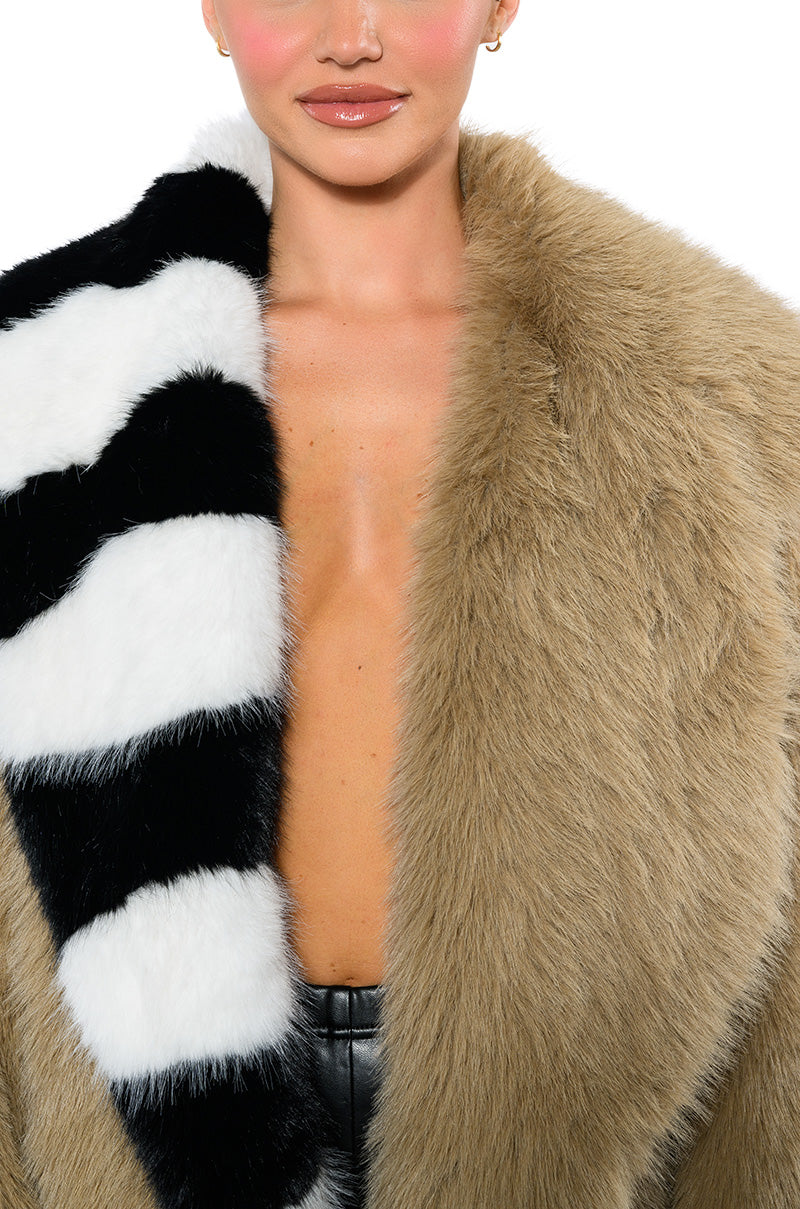 OVERSIZE SOFT FAUX FUR STRIPE JACKET