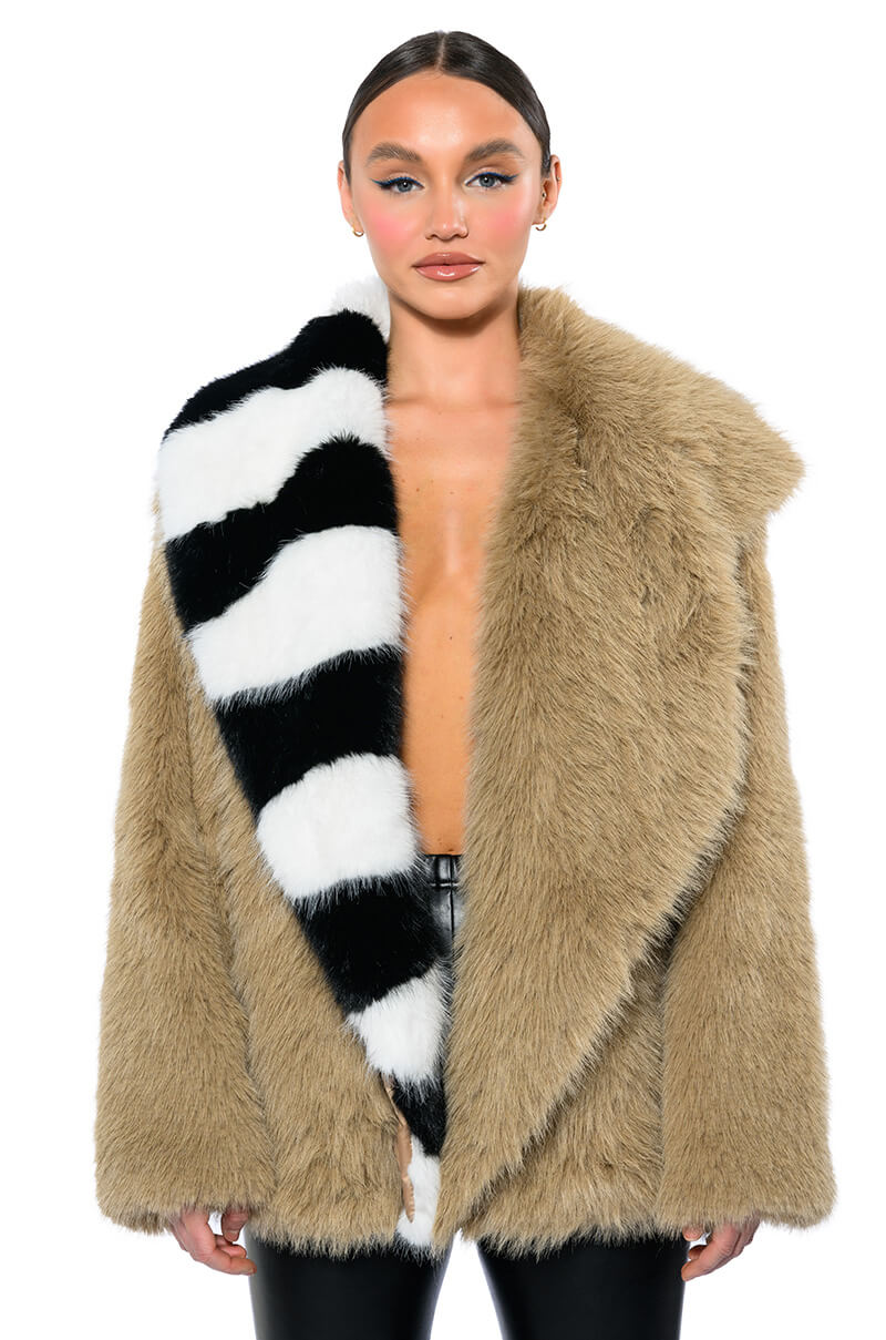 OVERSIZE SOFT FAUX FUR STRIPE JACKET