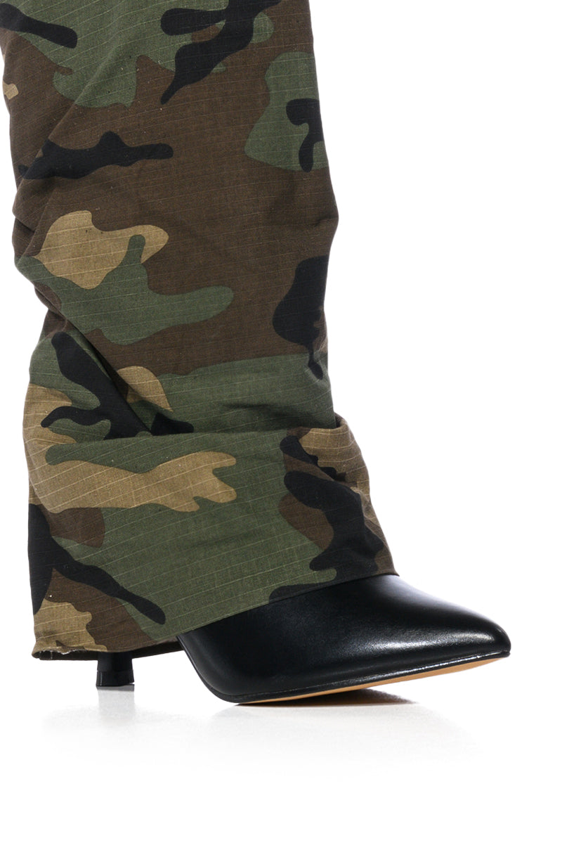 PARALLEL CAMO FOLD OVER BOOT