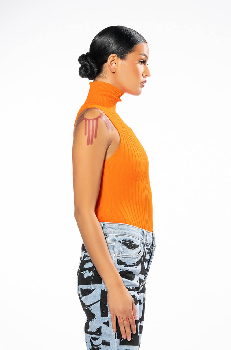 PAXTON SLEEVELESS TURTLENECK RIB BODYSUIT