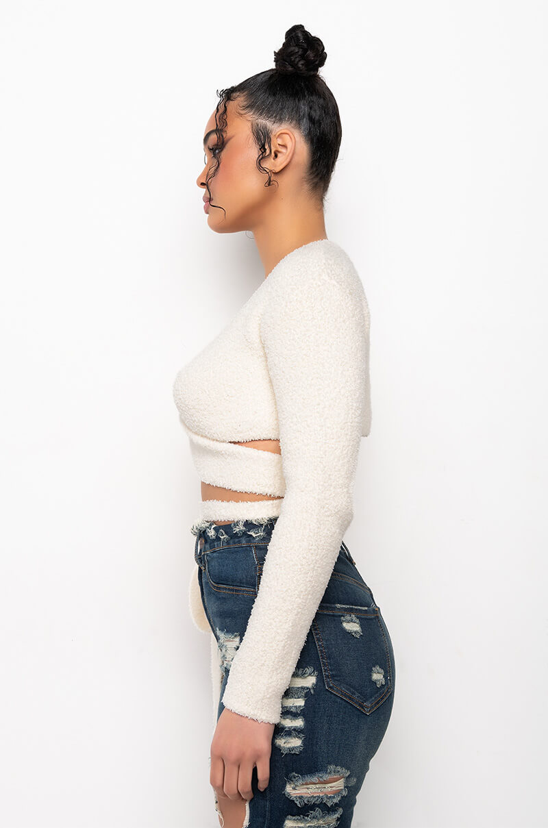 PEACHY CROPPED WRAP TOP