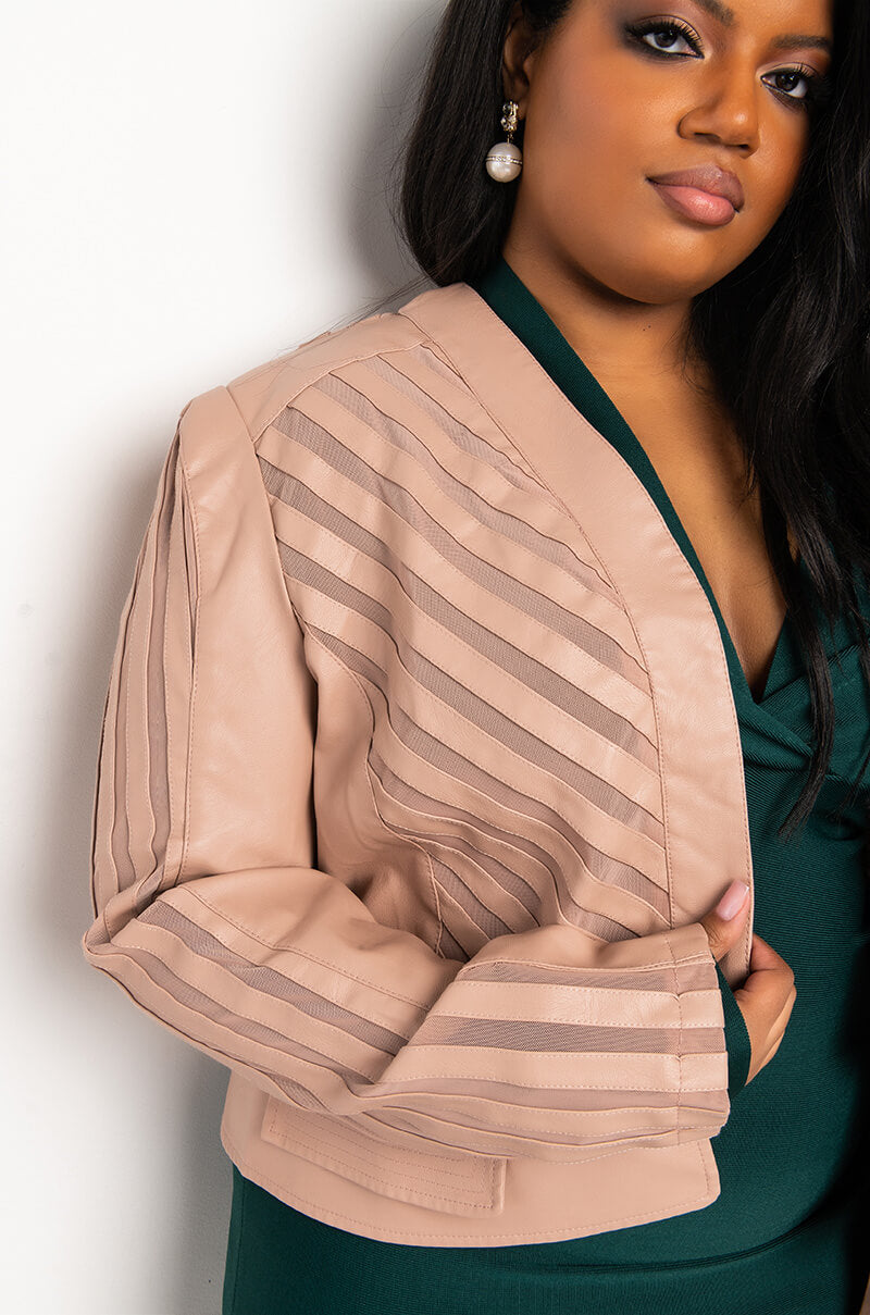 PLUS COME A LITTLE CLOSER MESH PLEATHER PLUS JACKET