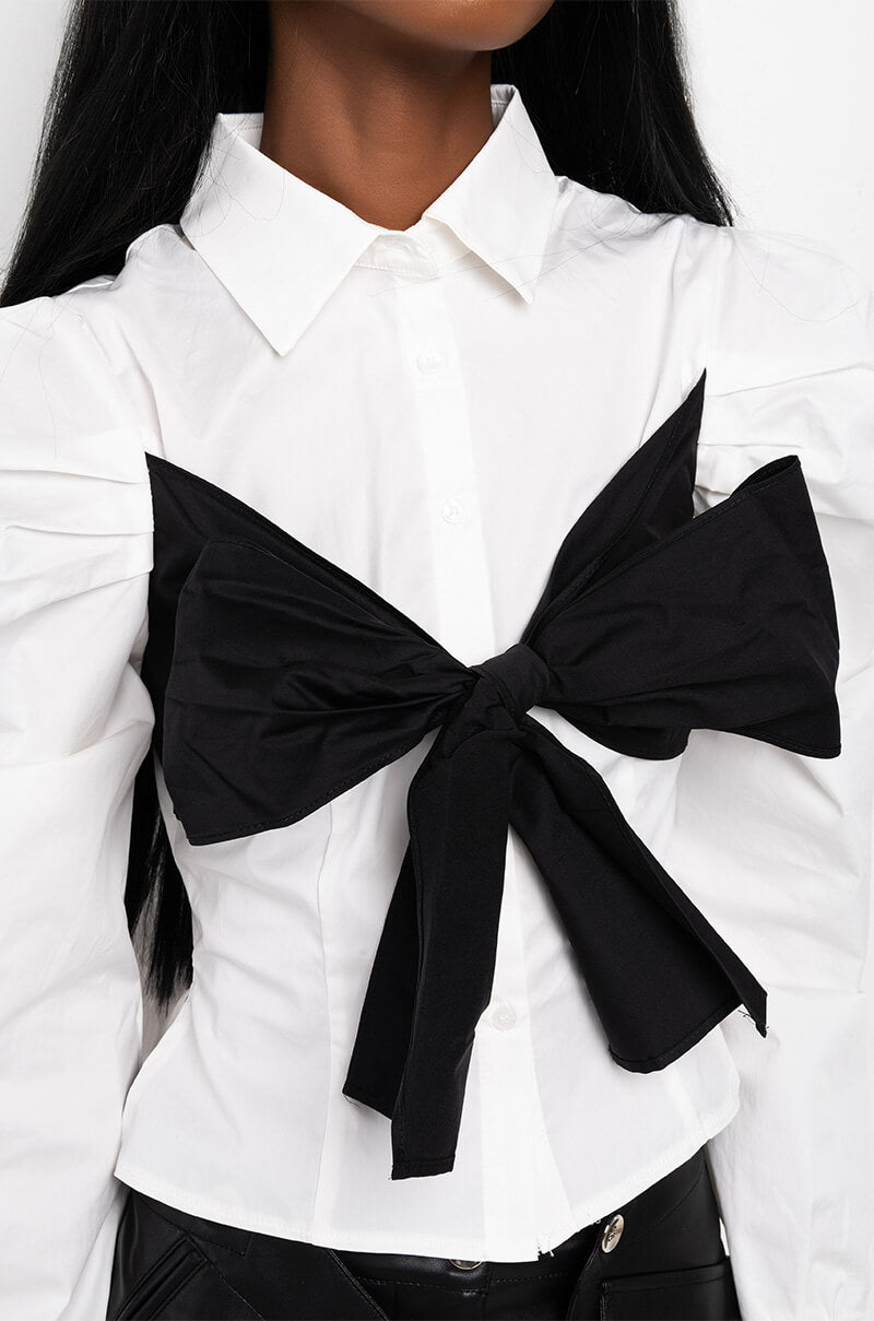 POSH PUFF SLEEVE CROP BUTTON DOWN BLOUSE