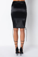 REMARKABLE SATIN MIDI SKIRT