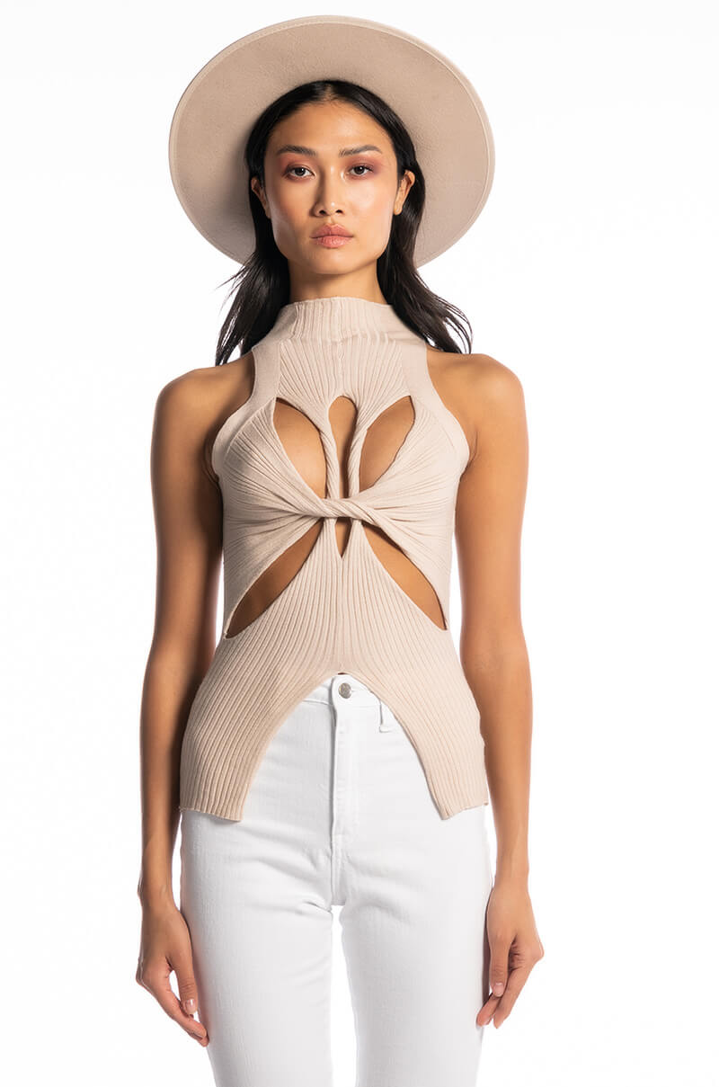 REMI CUT OUT DETAIL KNIT TOP