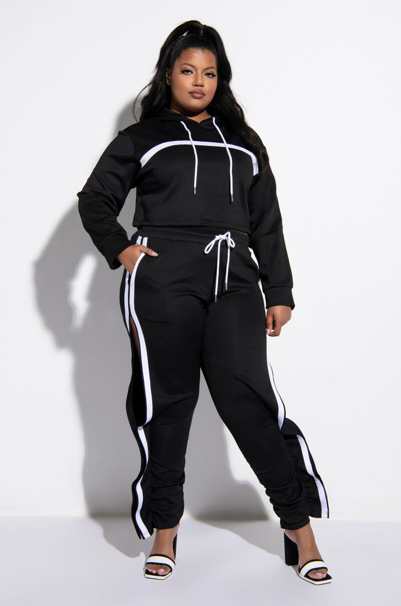 RUMORS CROPPED HOODIE