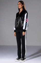 RUNNING LAPS JOGGER