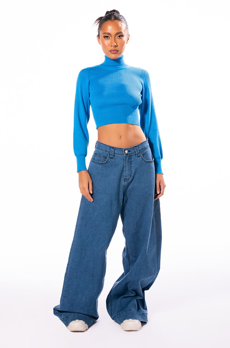 SAGE CROPPED TURTLENECK SWEATER