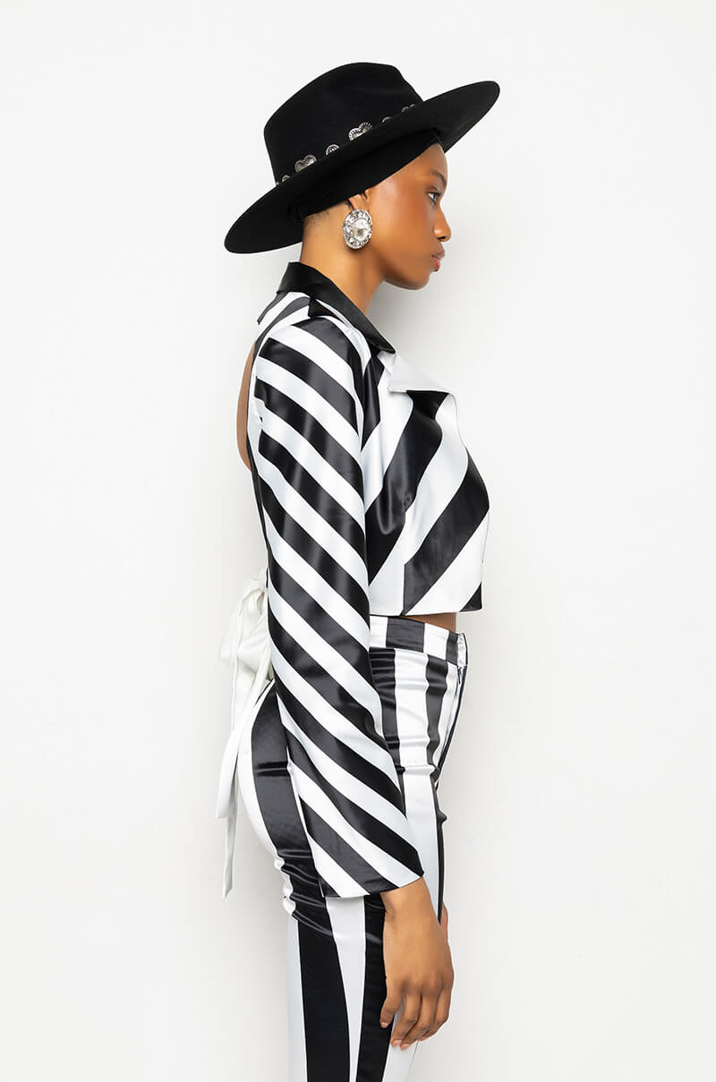 HEIDI OPEN BACK STRIPE BLAZER