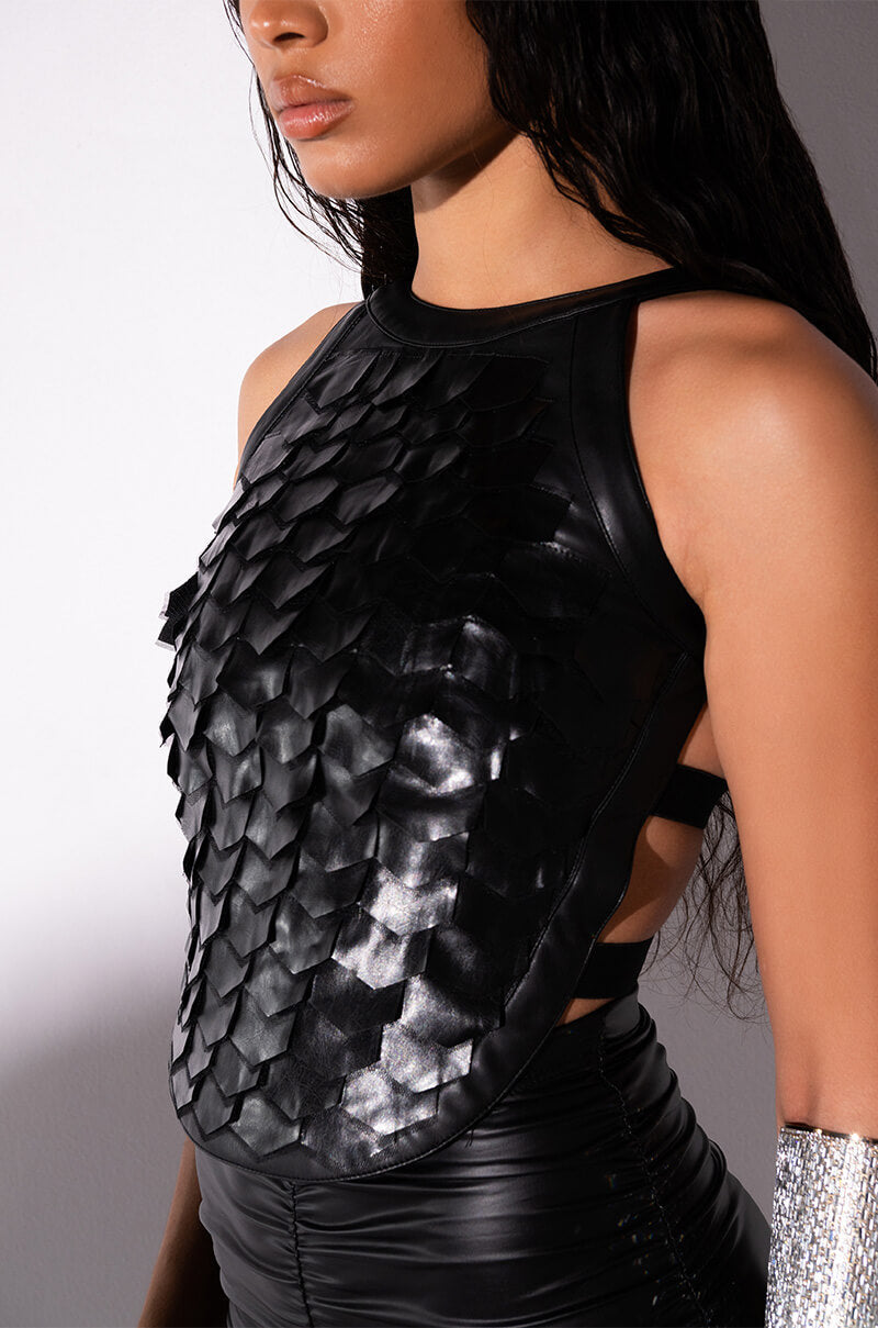 SCALES SLEEVELESS TOP