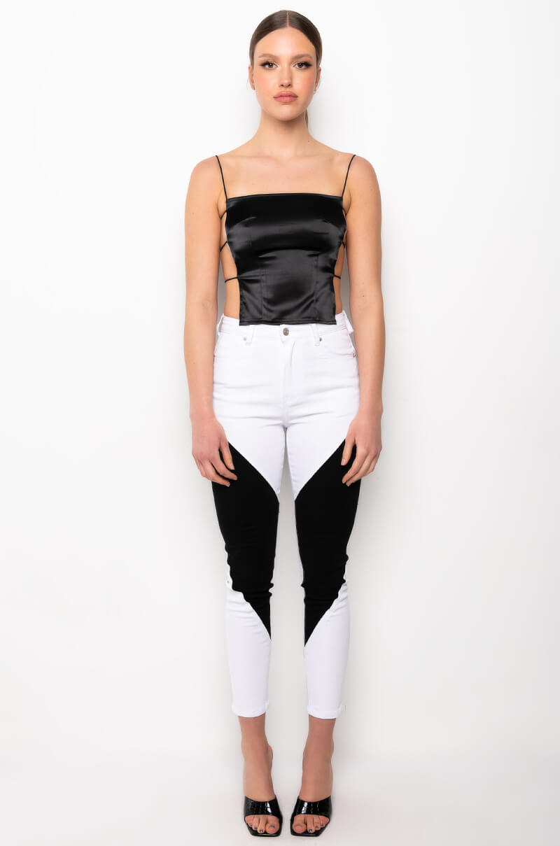 SENSUALITY SKINNY JEANS