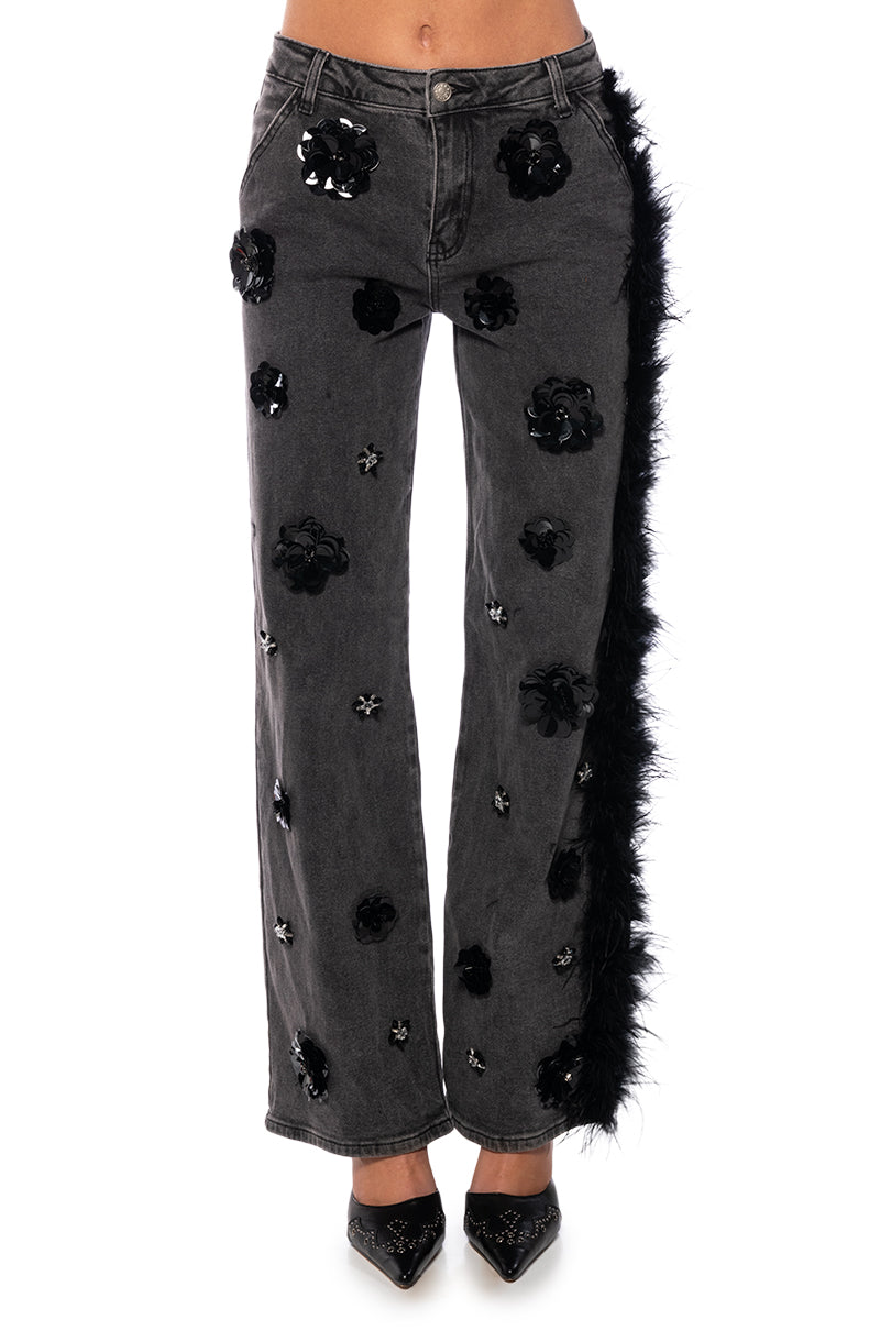 VELVET ROSES APPLIQUE FEATHERED JEANS